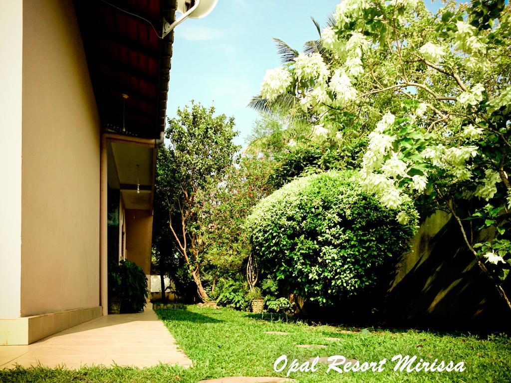 Villa Opal Mirissa Exterior foto